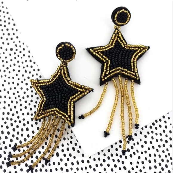 Shoot For The Stars ⭐️ Black Seed Bead Earrings NWT - Picture 2 of 12